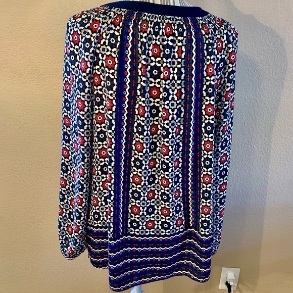 DR2 Tunic Top Large Red Navy Blue White Gray Keyhole Drawstring Tassels Floral - Picture 9 of 16
